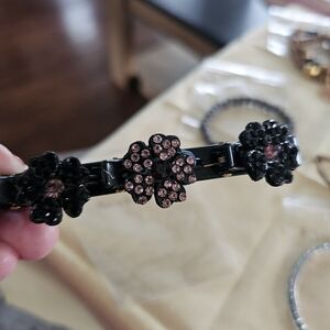 Black and Pink Floral Women's Hair Clip